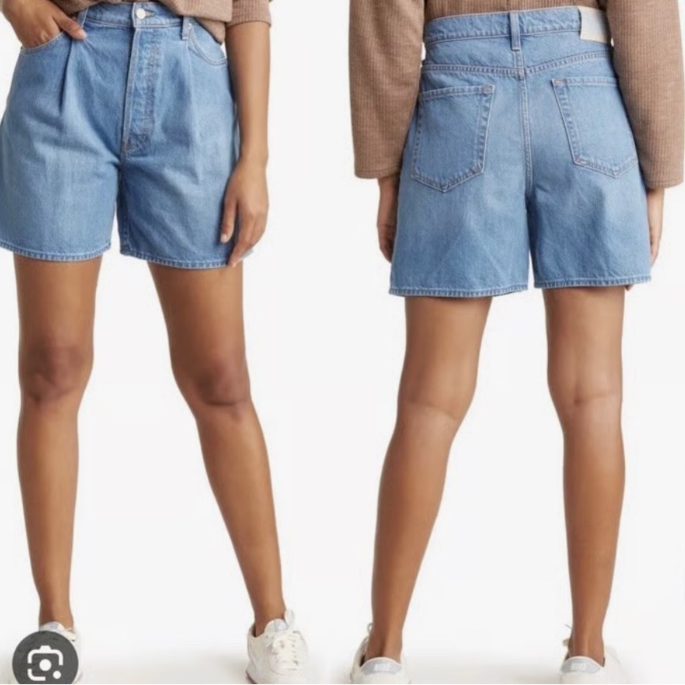 NWT Mother Snacks The Pleated Fun Dip Jean Short- Nothing else like it size 31